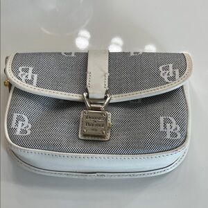 Dooney & Bourke Cream and Gray Logo Wristlet Clutch